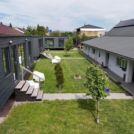 Pixel - Tiny Campus Villa Tirgu Secuiesc Exterior photo